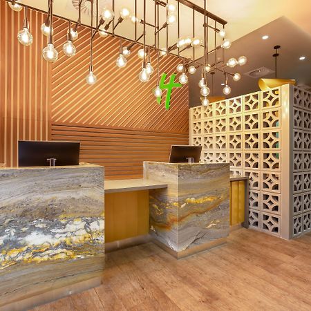 Holiday Inn - Piura By Ihg Exteriör bild