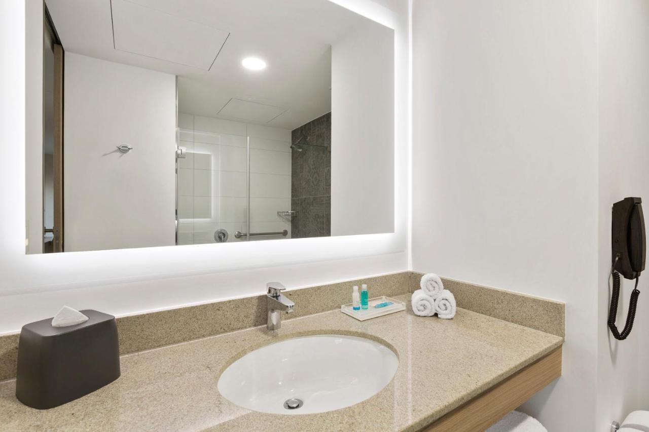 Holiday Inn - Piura By Ihg Exteriör bild