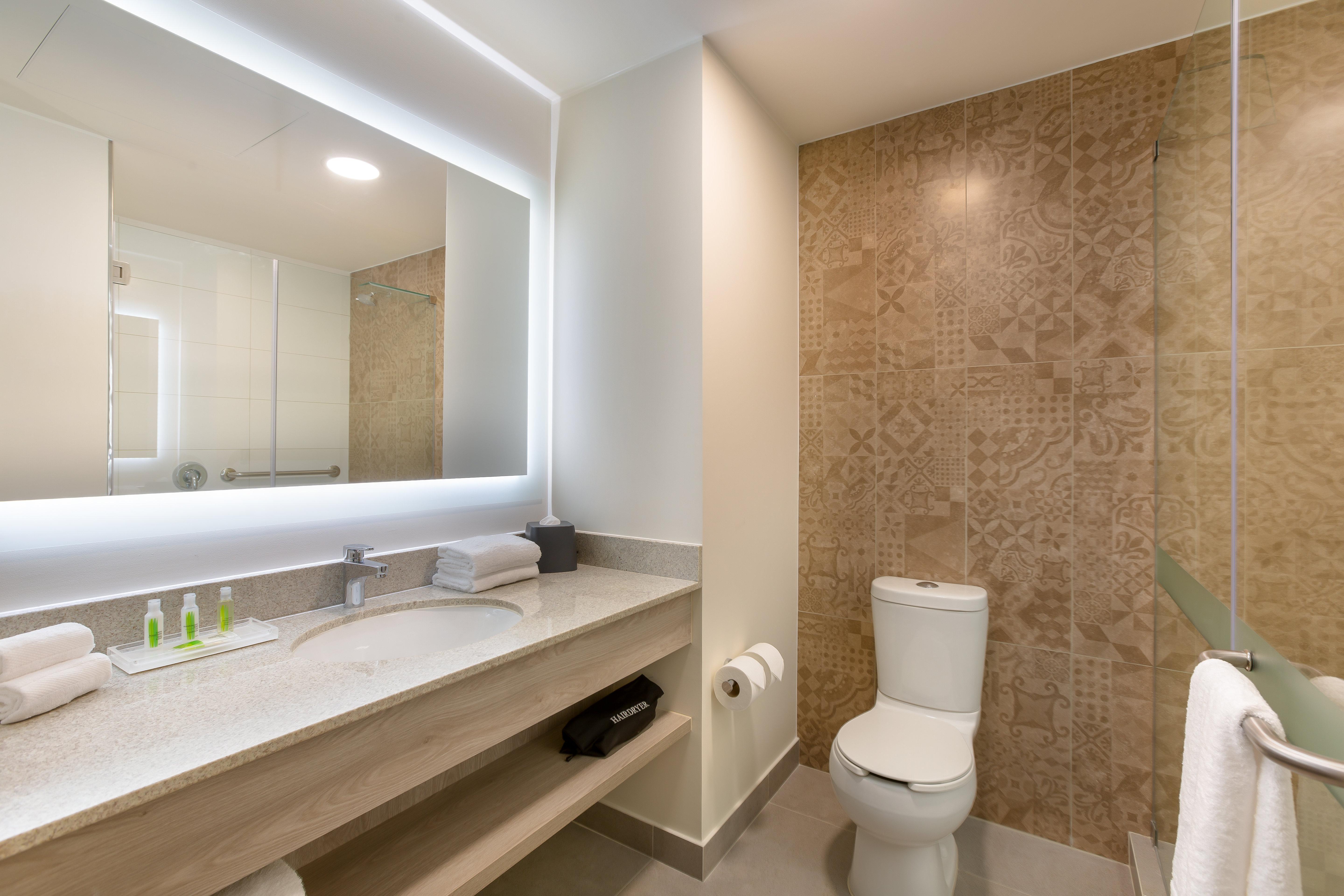 Holiday Inn - Piura By Ihg Exteriör bild